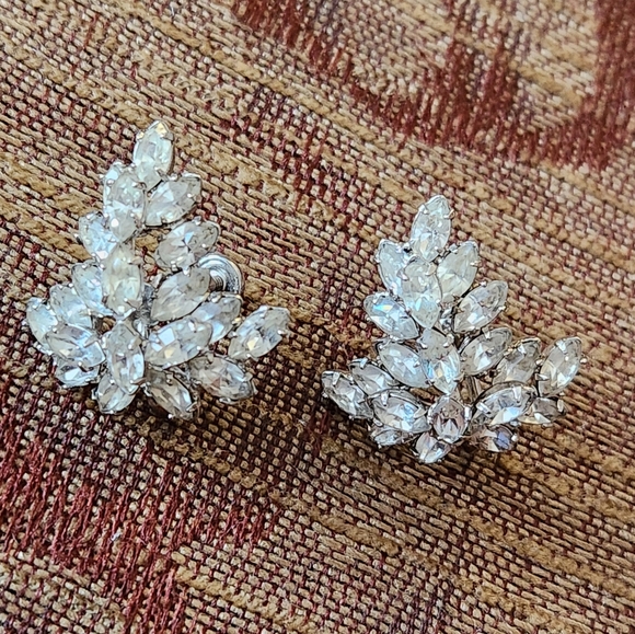Vintage SHERMAN CLIP-ON EARRINGS Clear Rhinestones - Picture 2 of 6